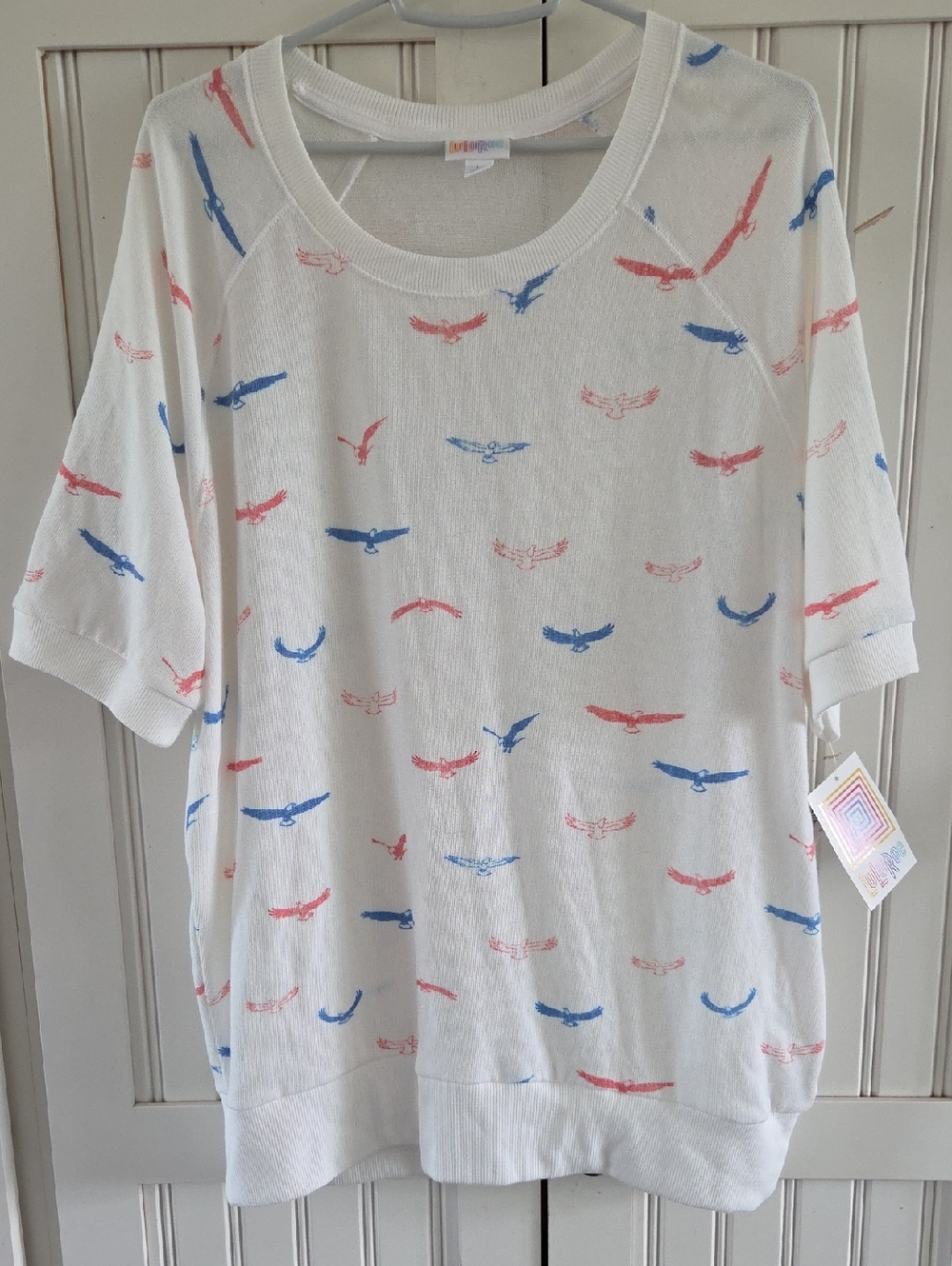 LulaRoe Jane Eagle Womens Shirt NWT L America